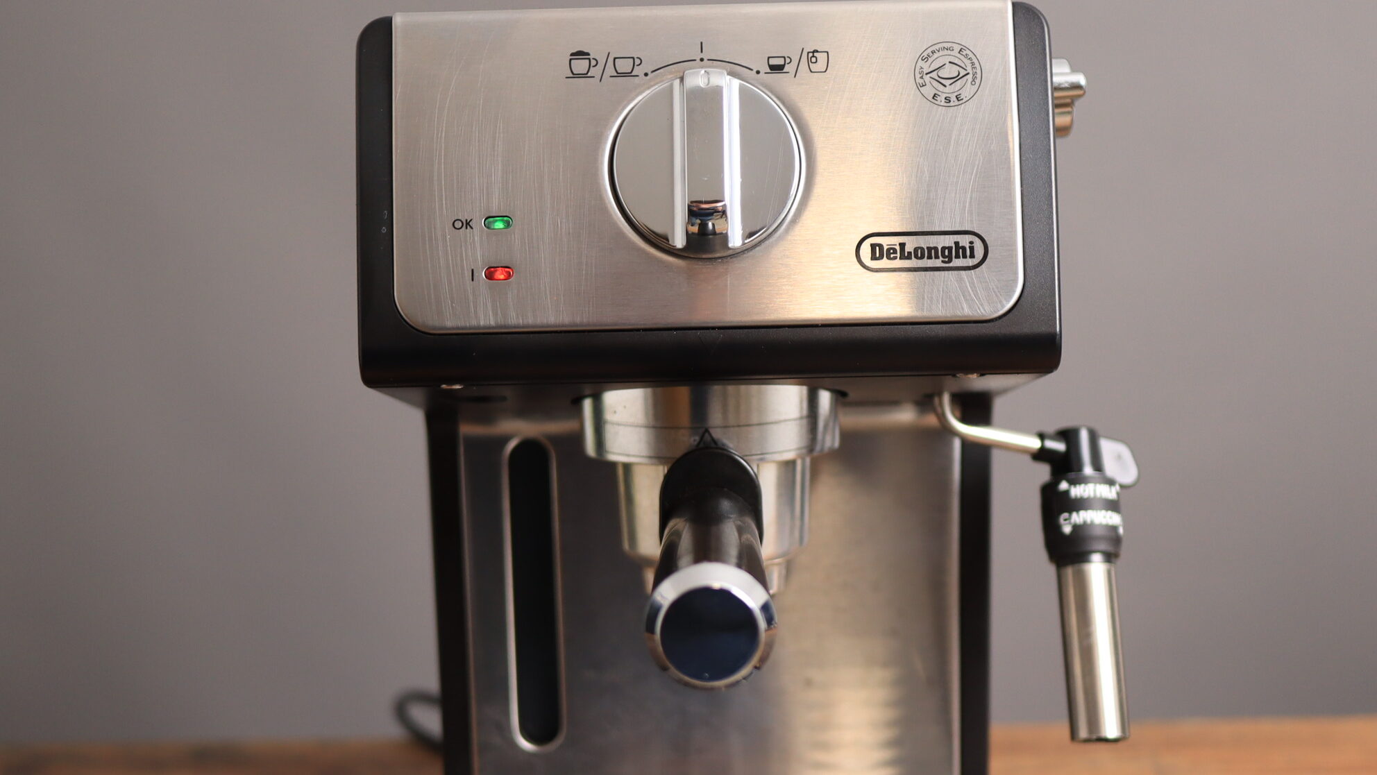 Delonghi ECP3420 front view