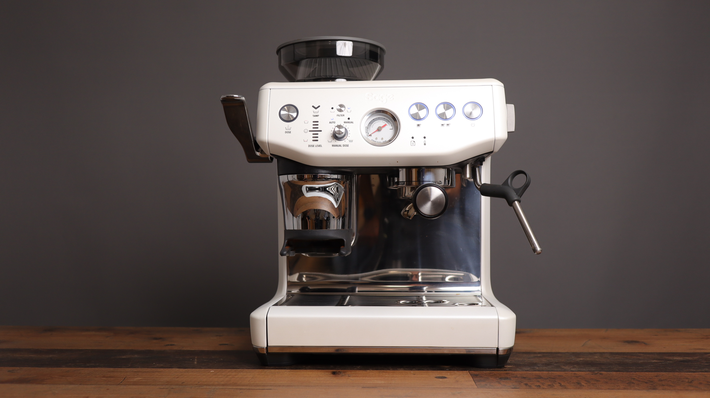 Front of the Breville Barista Express Impress