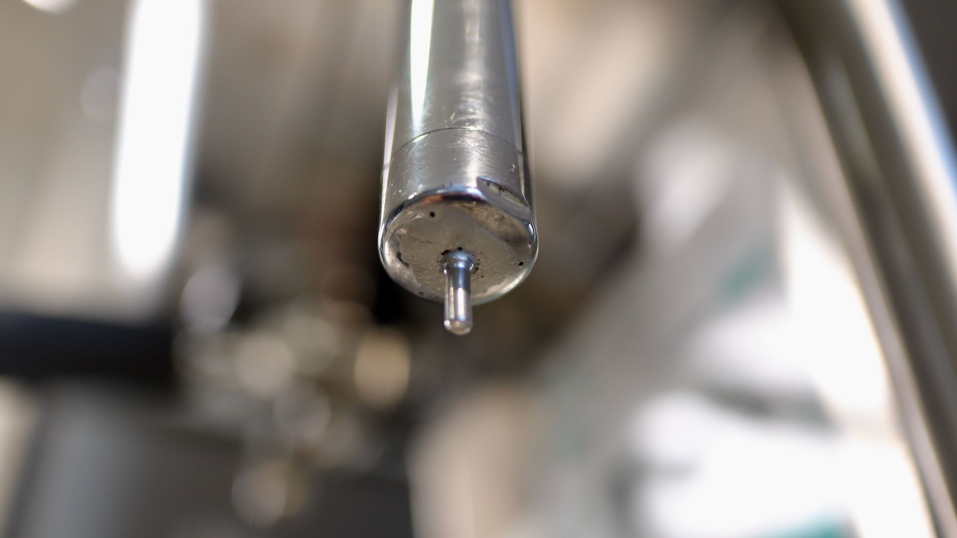 3 hole steam wand with thermal probe on the Casabrews Neutron Pro