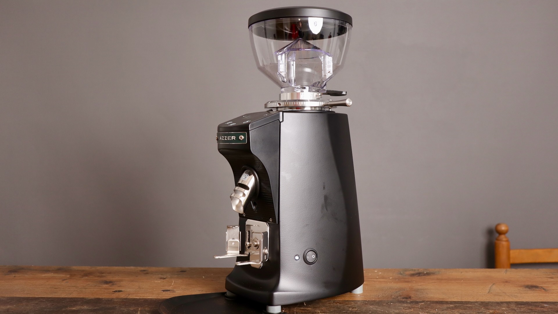 Mazzer Mini from the right side, oblique